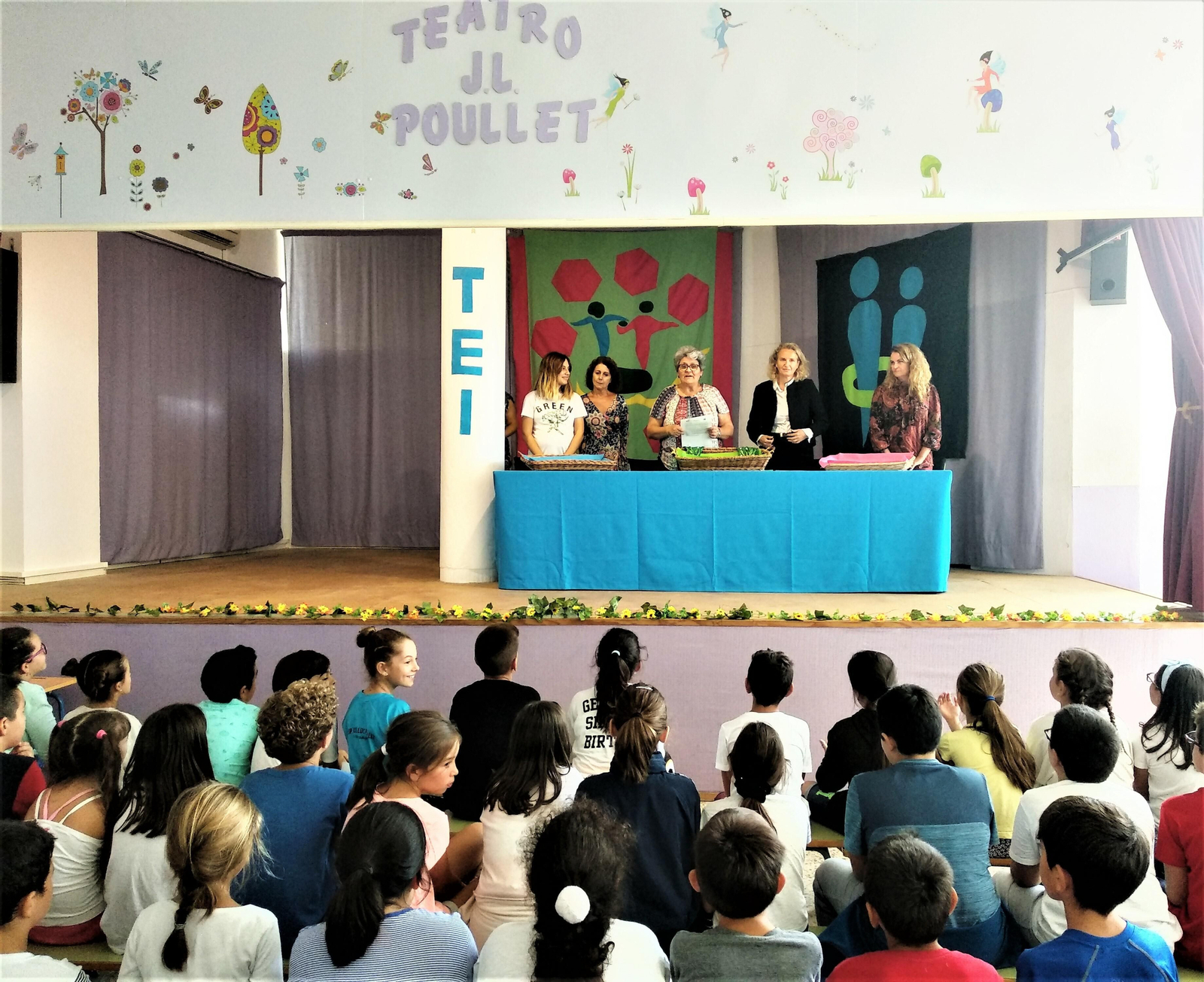 Los alumnos del colegio José Luis Poullet, premiados  por su trabajo en la prevención del acoso escolar.