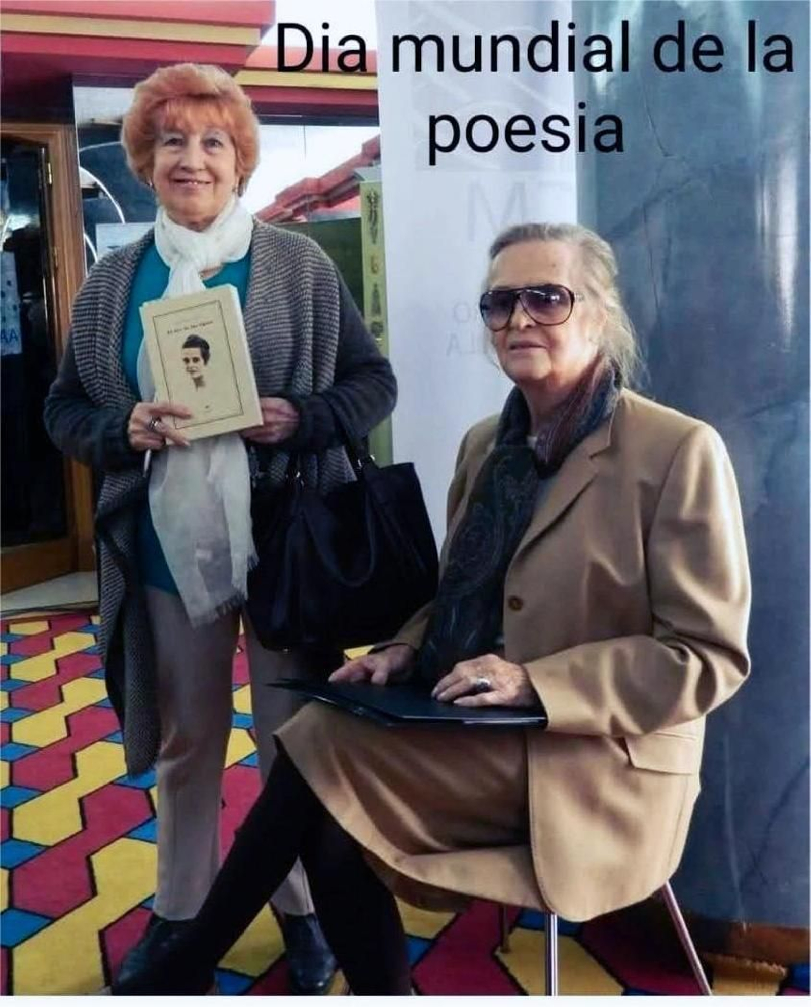 Con María Victoria Atencia.