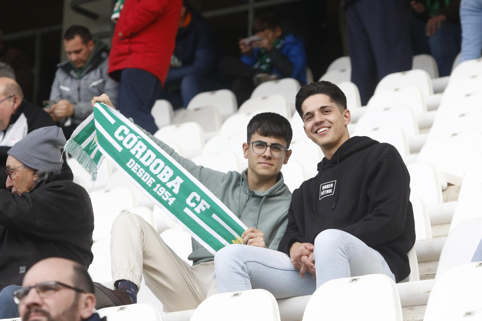 Las mejores fotos del ambiente en El Arcángel para el Córdoba CF - Intercity