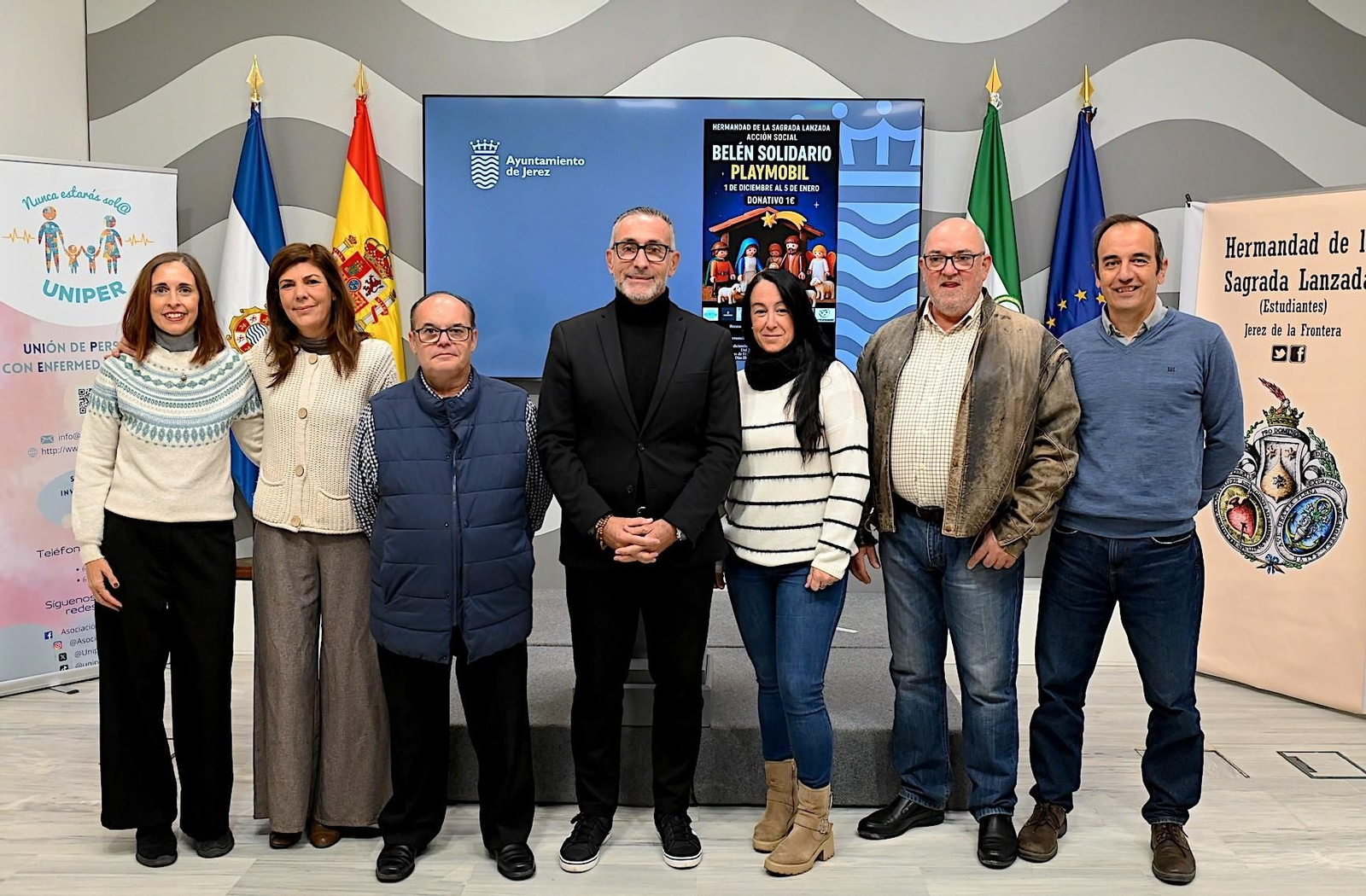 Presentación del belén solidario de Playmobil de la hermandad de La Lanzada.