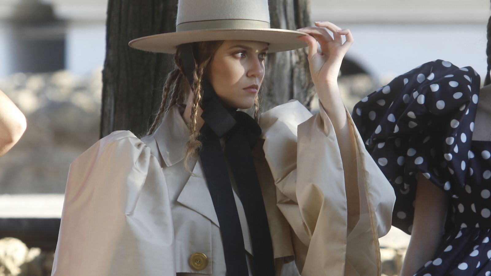 Detalle de uno de los modelos de la colección 'La ciuda de la luz'.