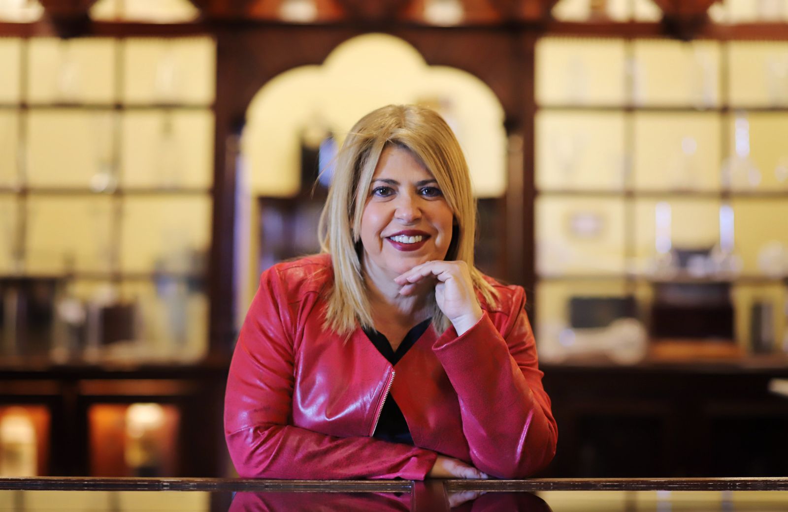 Mamen Sánchez, tras la entrevista, en el Alcázar de Jerez.