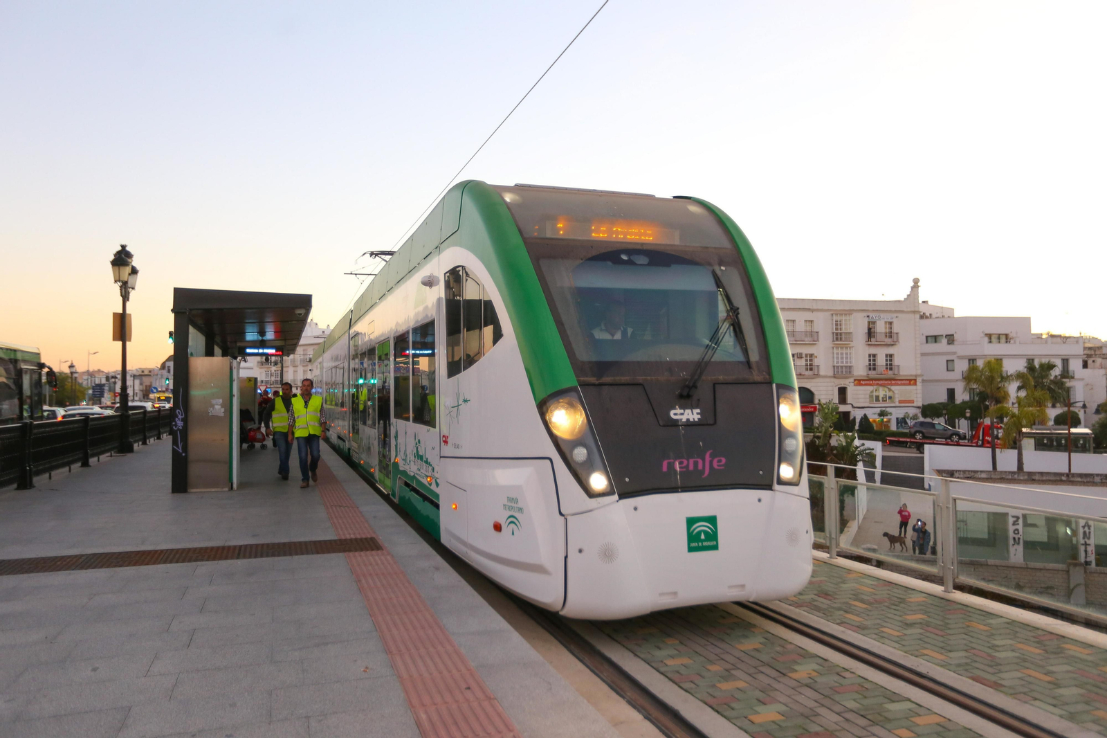 Las imágenes de las pruebas del tranvía por Chiclana