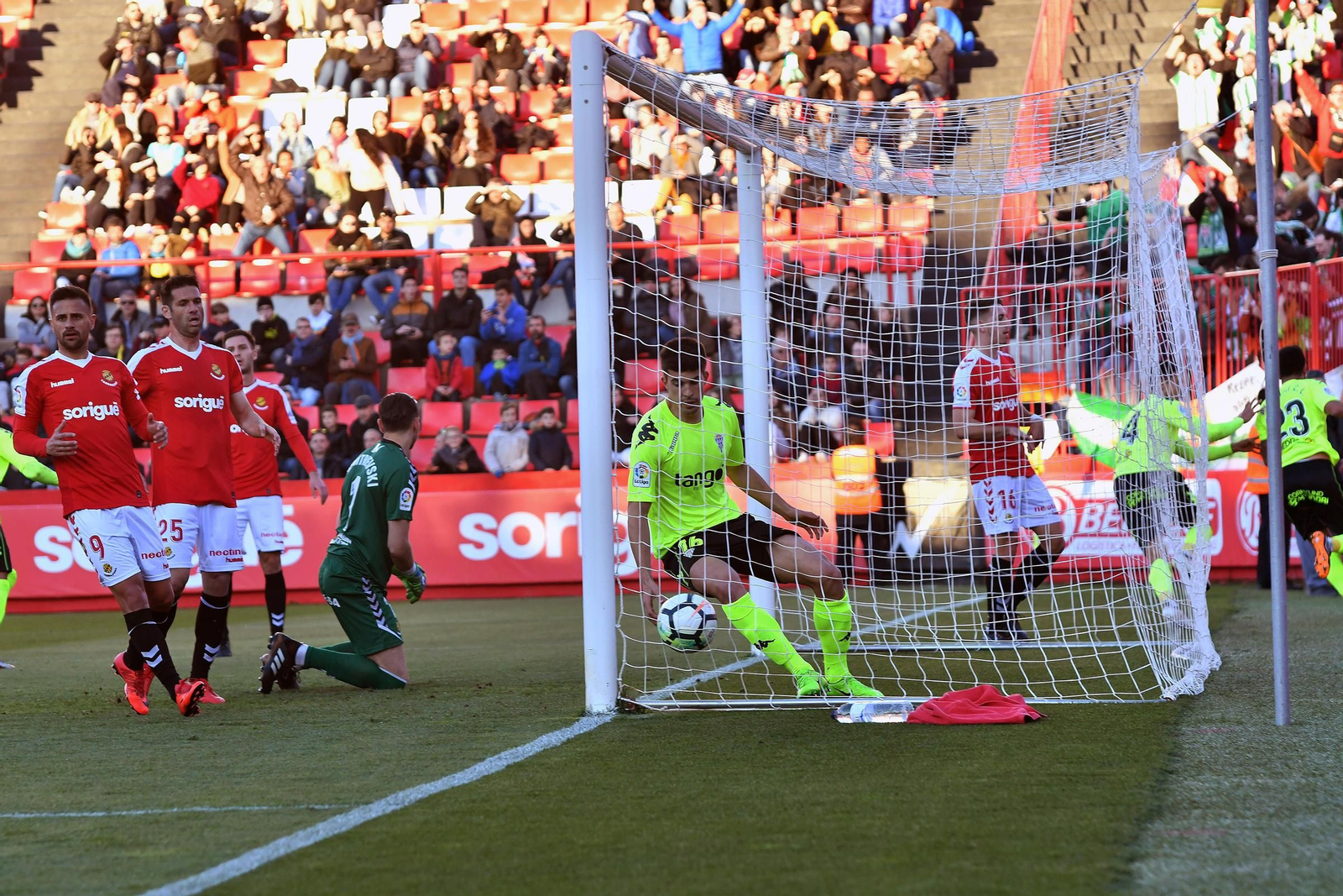 Las imágenes del Nàstic-Córdoba
