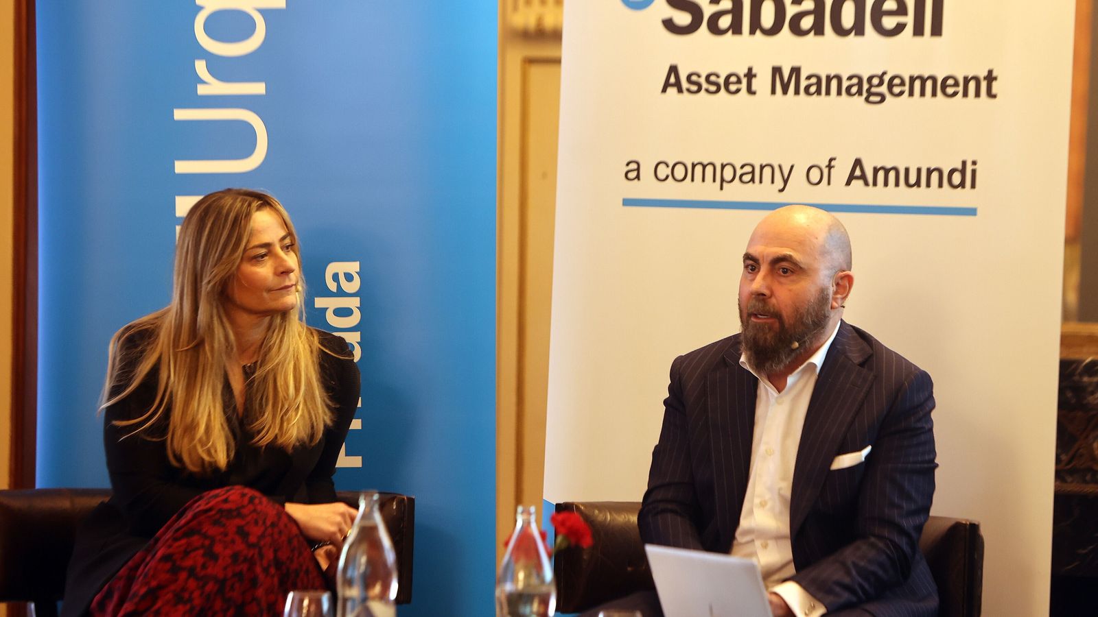 Elena Cortina, Directora de Fondos de Inversión en Banco Sabadell, y José Antonio Pérez Roger, CIO de Sabadell Asset Management