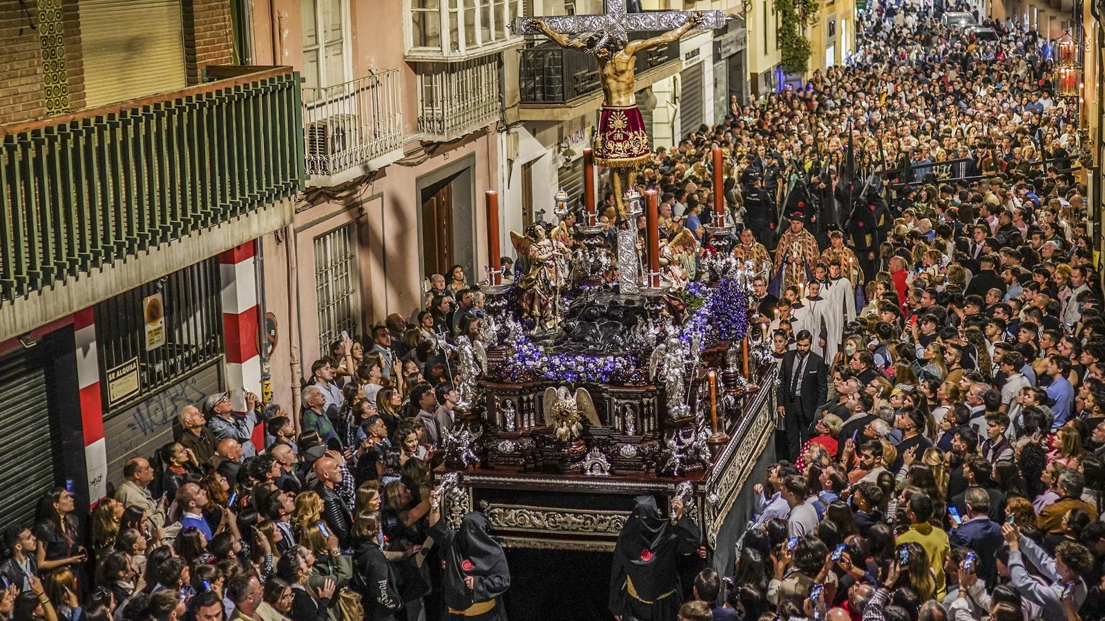 El Santísimo Cristo de San Agustín a su salida