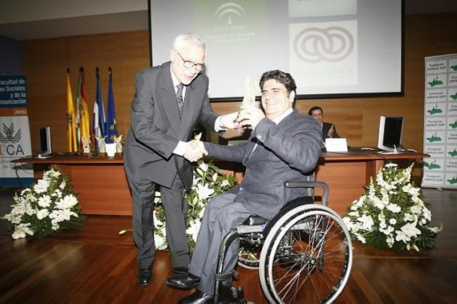 Aspace y Upace reconocen el espíritu de sacrificio y el esfuerzo de quienes ayudan a los afectados por parálisis cerebral

Foto: Pascual