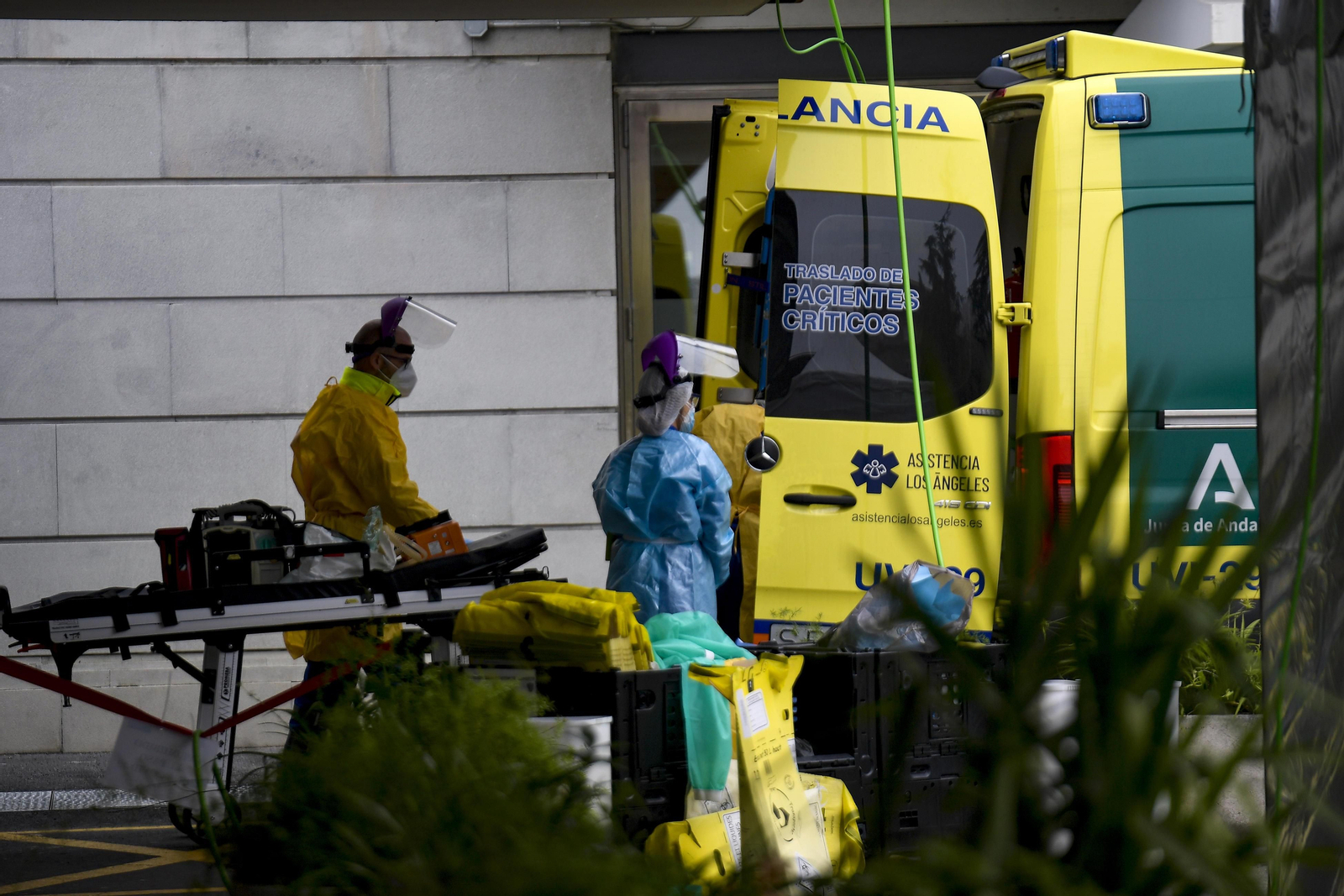 La segunda ola del coronavirus vuelve a apretar en Granada con más de 200 contagiados en un día