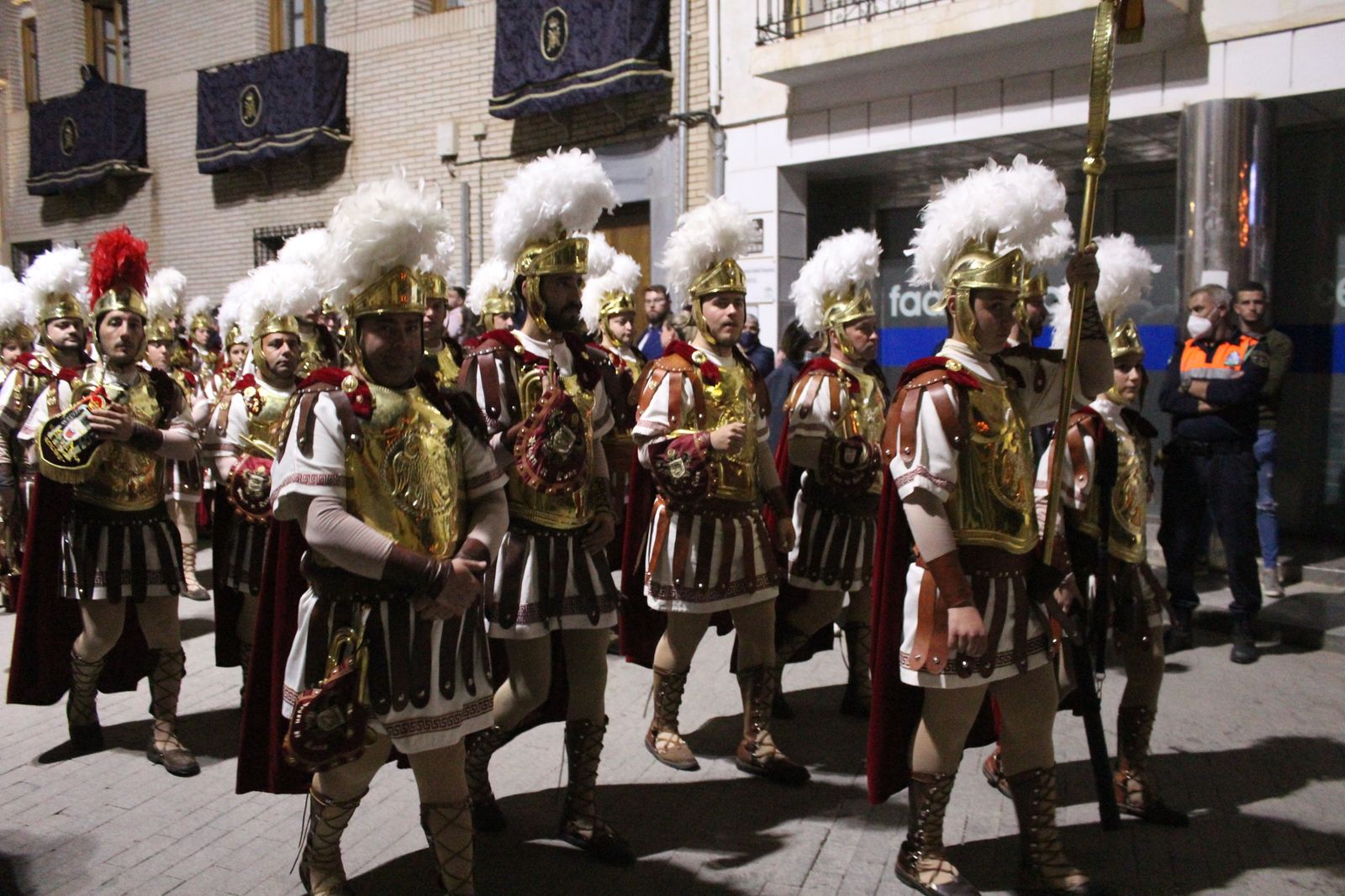 La procesión del Santo Entierro en Vera, en imágenes