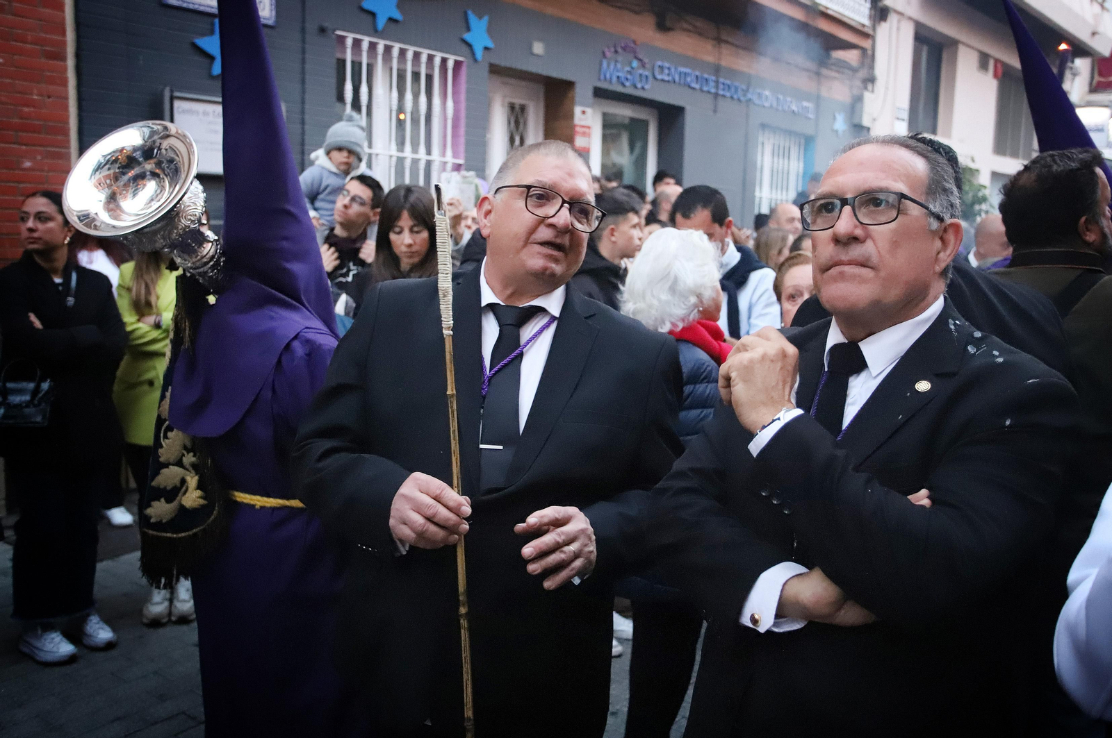 La Hermandad El Nazareno en la madrugá de la Semana Santa de Huelva 2023, en imágenes