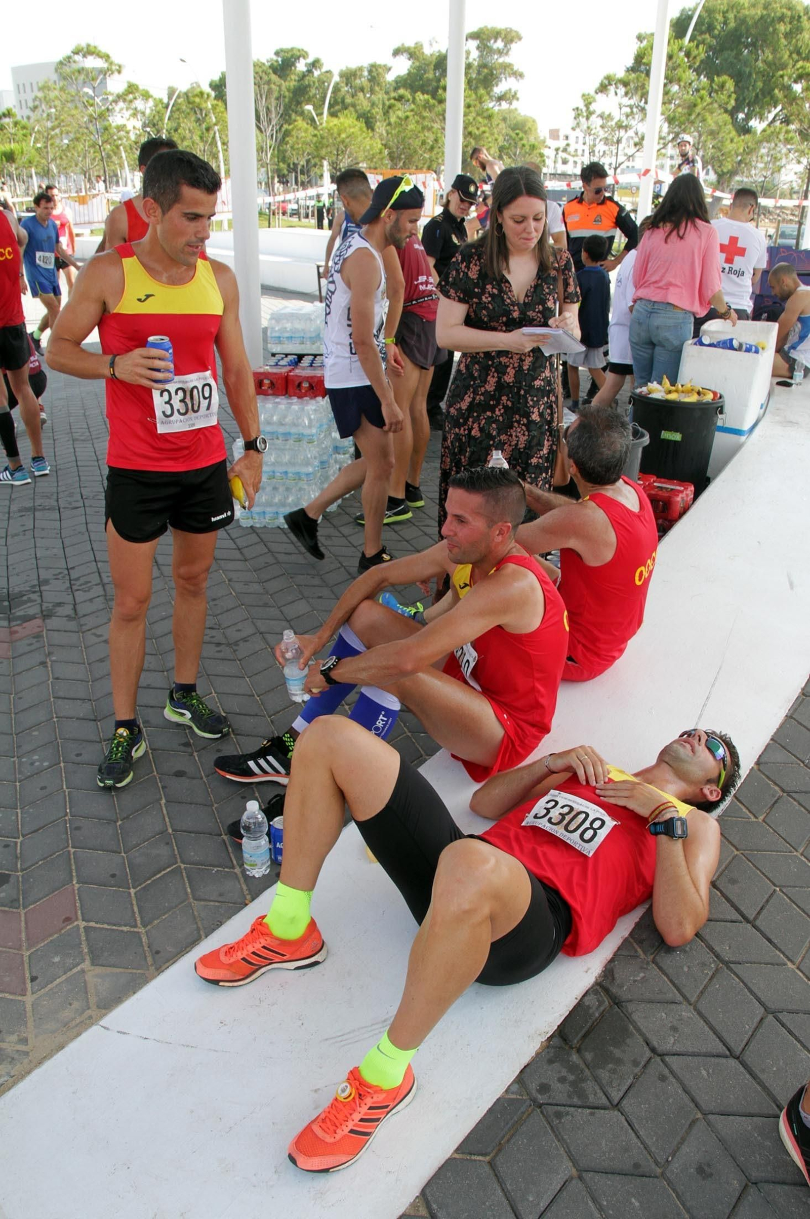 Imágenes de la Carrera Solidaria Ruta 091 organizada por la Policía Nacional
