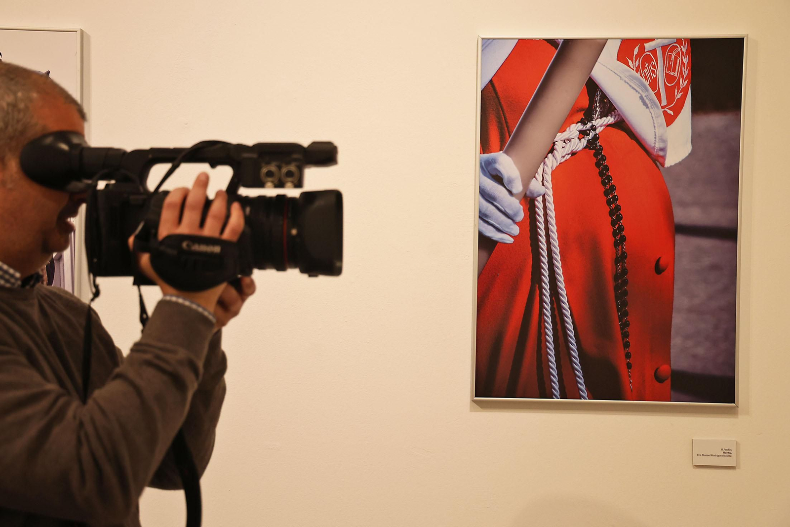 Inauguración de la Exposición de fotografías Huelva, provincia cofrade de Huelva Información en la Diputación de Huelva