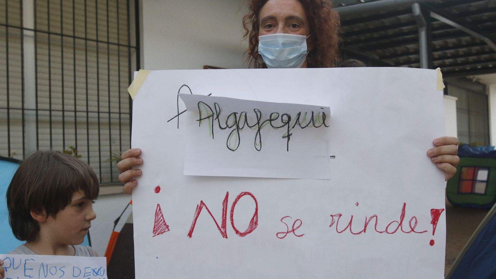 Una de las pancartas en el acto del colegio. Una de las pancartas en el acto del colegio.