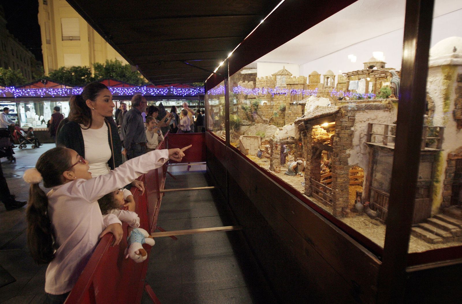 Mercado navideño en la plaza de Las Tendillas.