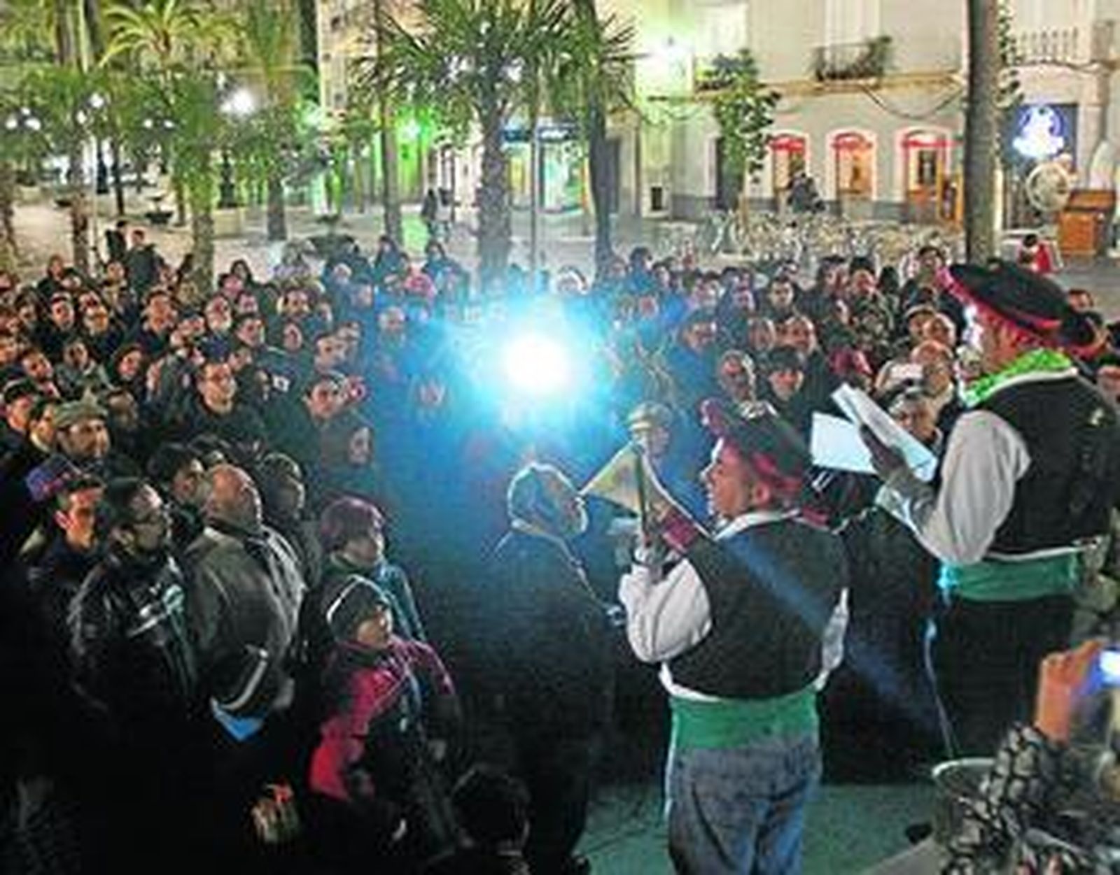 Concentración junto a Moret el 27 de febrero contra la actuación policial.
