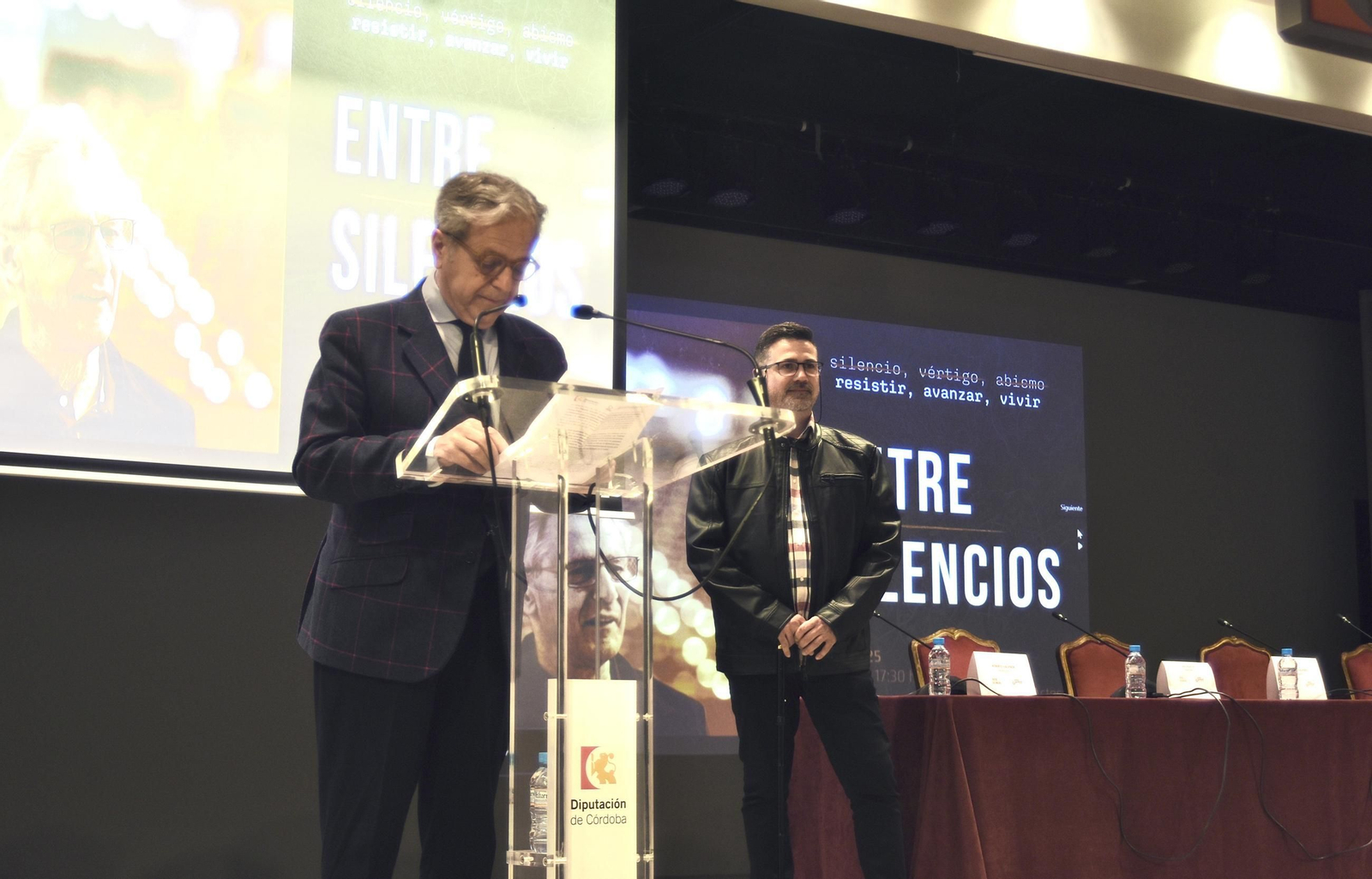 La presentación del documental 'Entre silencios, en imágenes