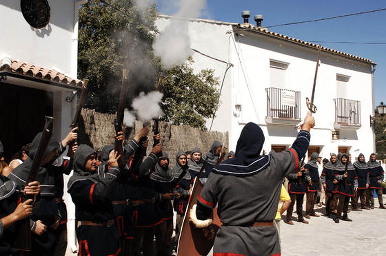 Benamahoma recrea la lucha entre ambos grupos durante la Reconquista en el fin de semana

Foto: Ramon Aguilar