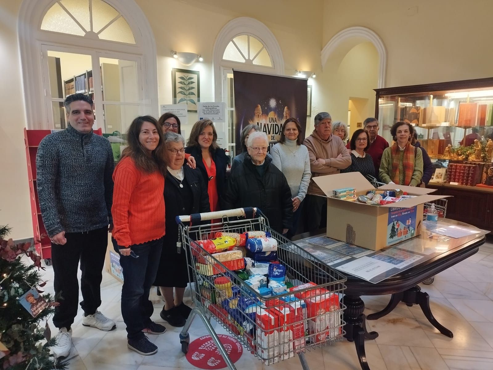 Donaciones de la campaña 'Libros solidarios' en la biblioteca José Celestino Mutis.