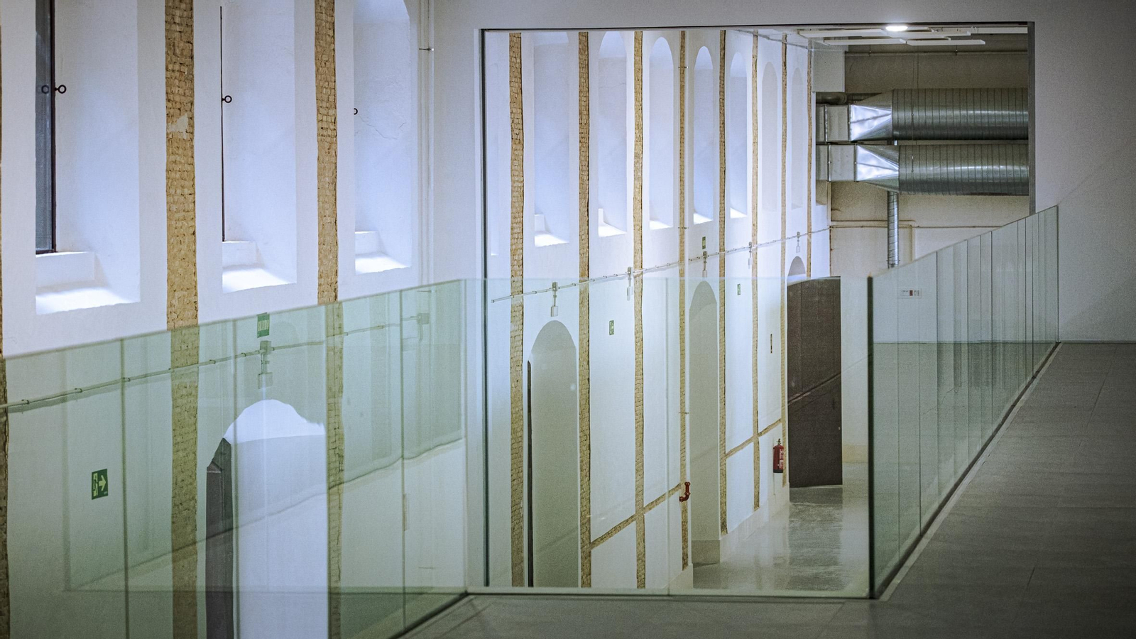 Las imágenes de cómo ha quedado el interior de los antiguos depósitos de tabaco en Cádiz