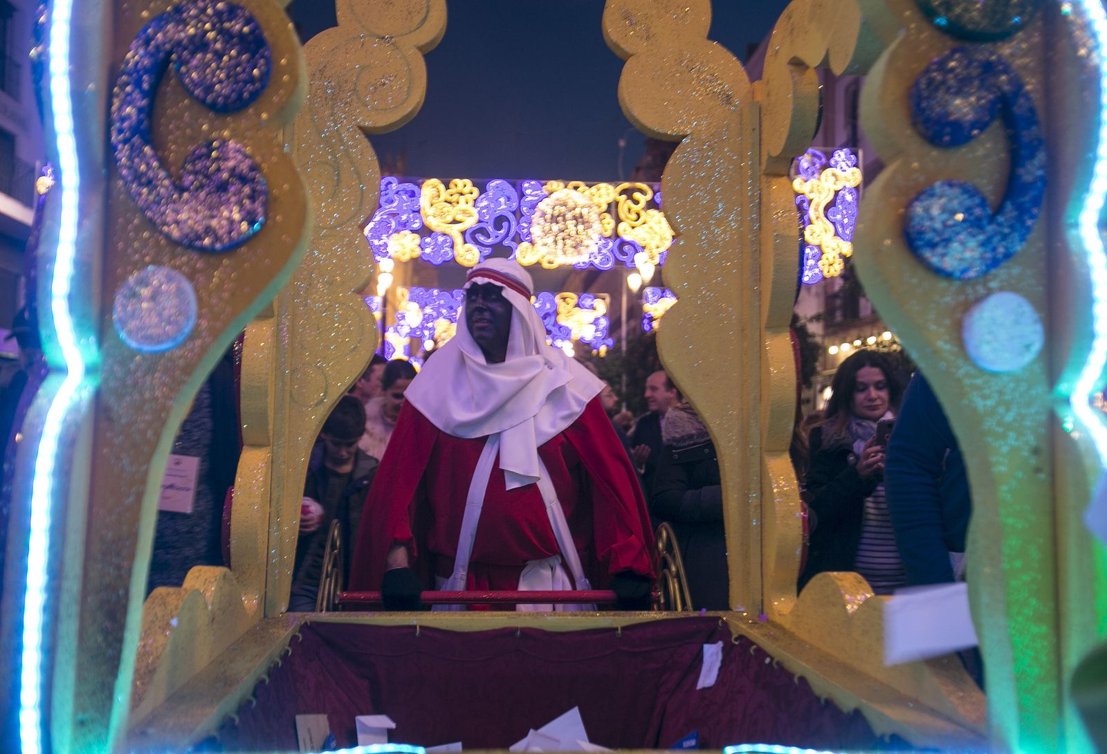 El recorrido del Heraldo Real, en imágenes