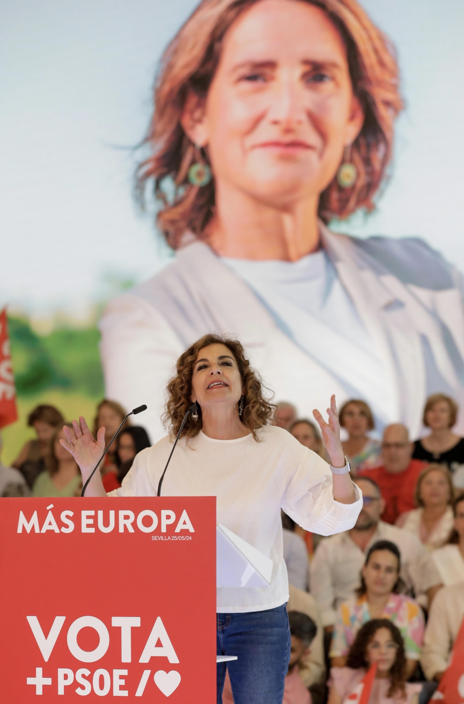 Las imágenes del mitin de Pedro Sánchez en Sevilla