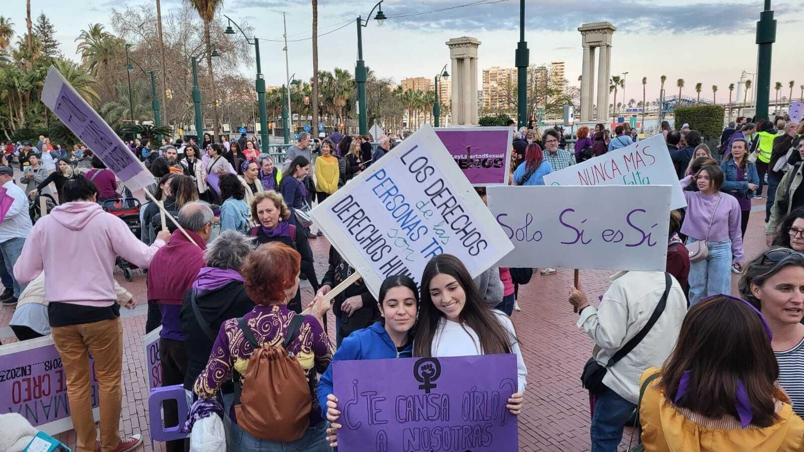 8M: Las fotos de la manifestación por el Día de la Mujer en Málaga 8M: Las fotos de la manifestación por el Día de la Mujer en Málaga