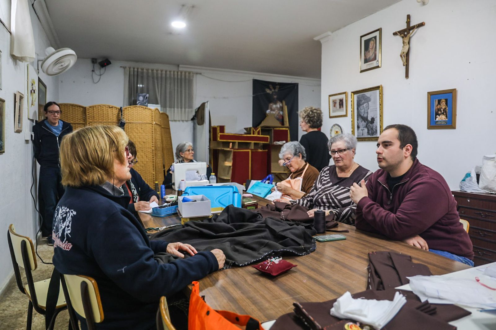 Fotografías del alma del taller de costura de la Sentencia
