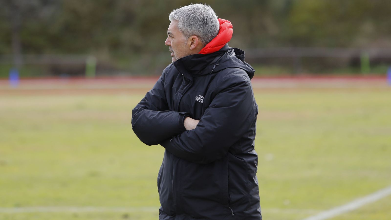 Joseba Aguado seguirá en el Huétor Vega, que se desvinculará del Granada CF.