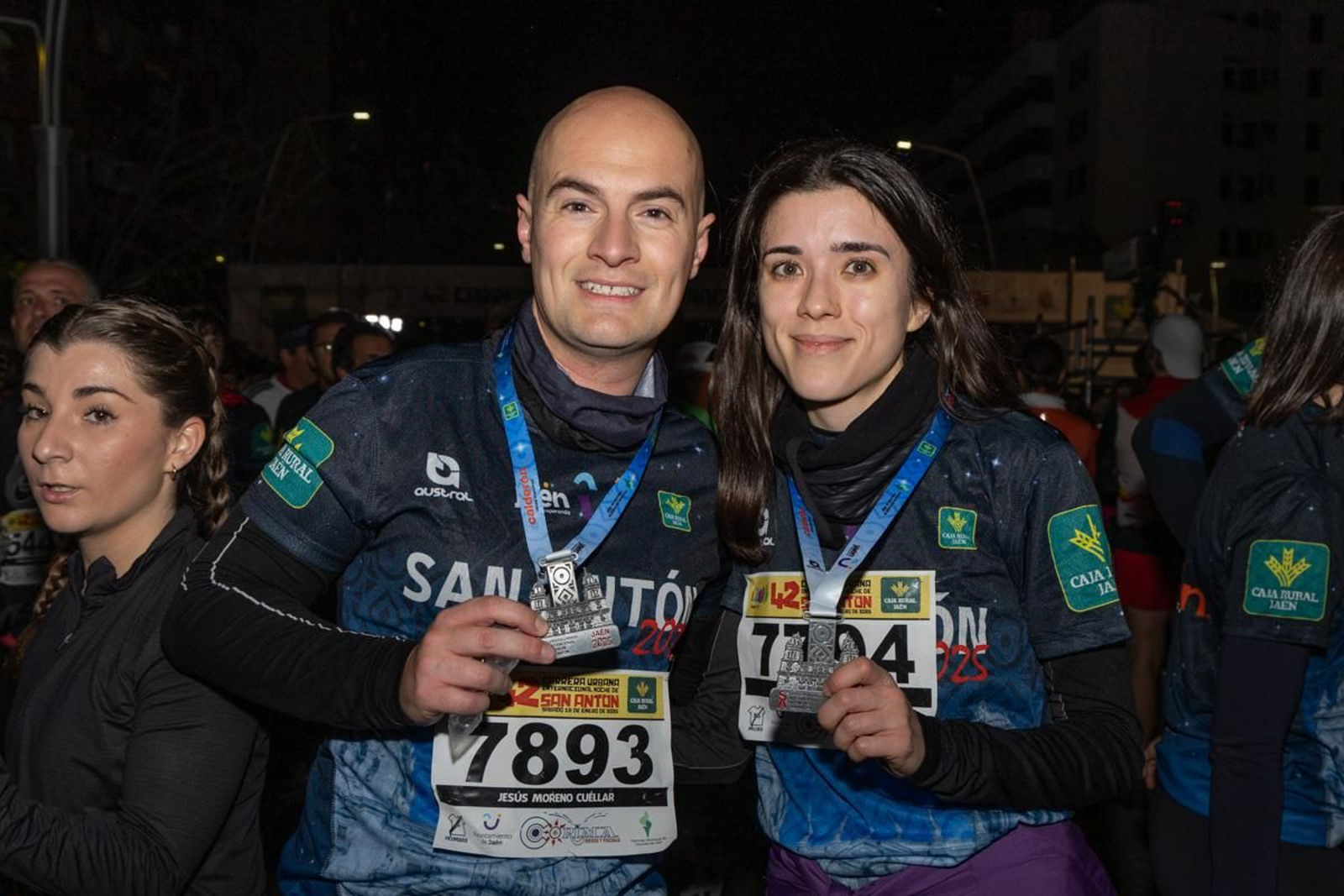 En imágenes: búscate en tu llegada a meta de la Carrera de San Antón 2025 (8)