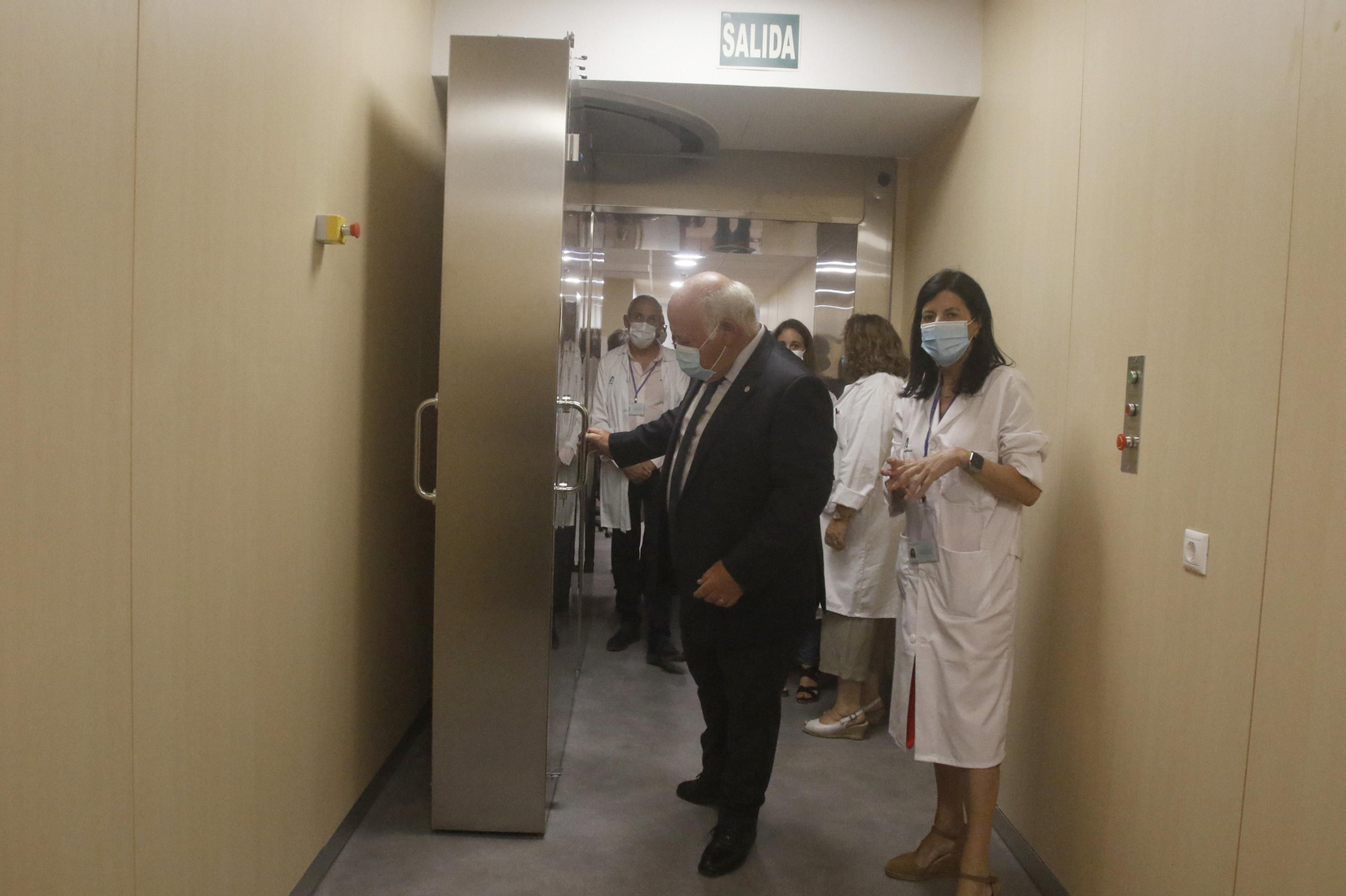 Visita el Hospital de Día de Infecciosos y el nuevo Acelerador Lineal de Electrones de Córdoba