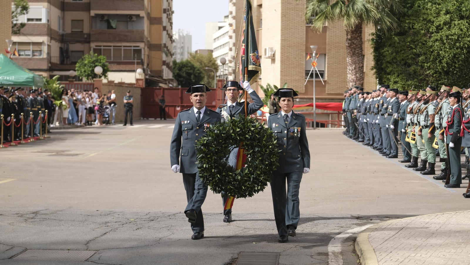 Las imágenes de la celebración del Día del Pilar en la Comandancia de la Guardia Civil de Almería
