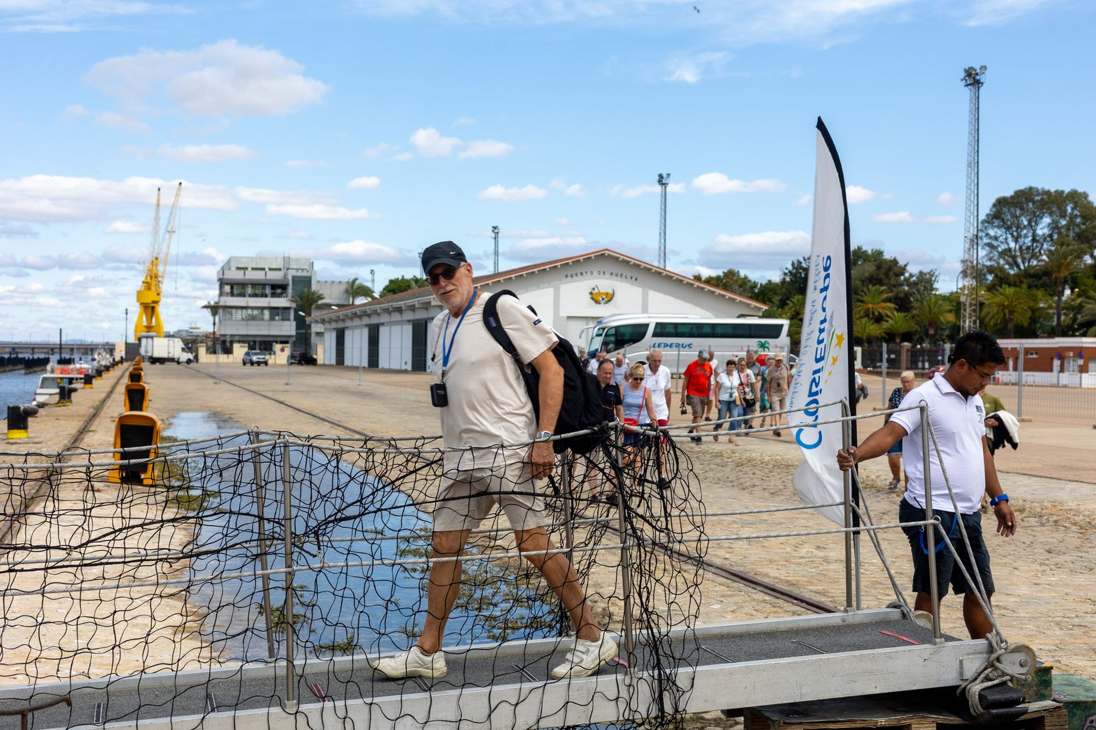 Las impresionantes imágenes del buque La Belle de Cadix en el Puerto de Huelva
