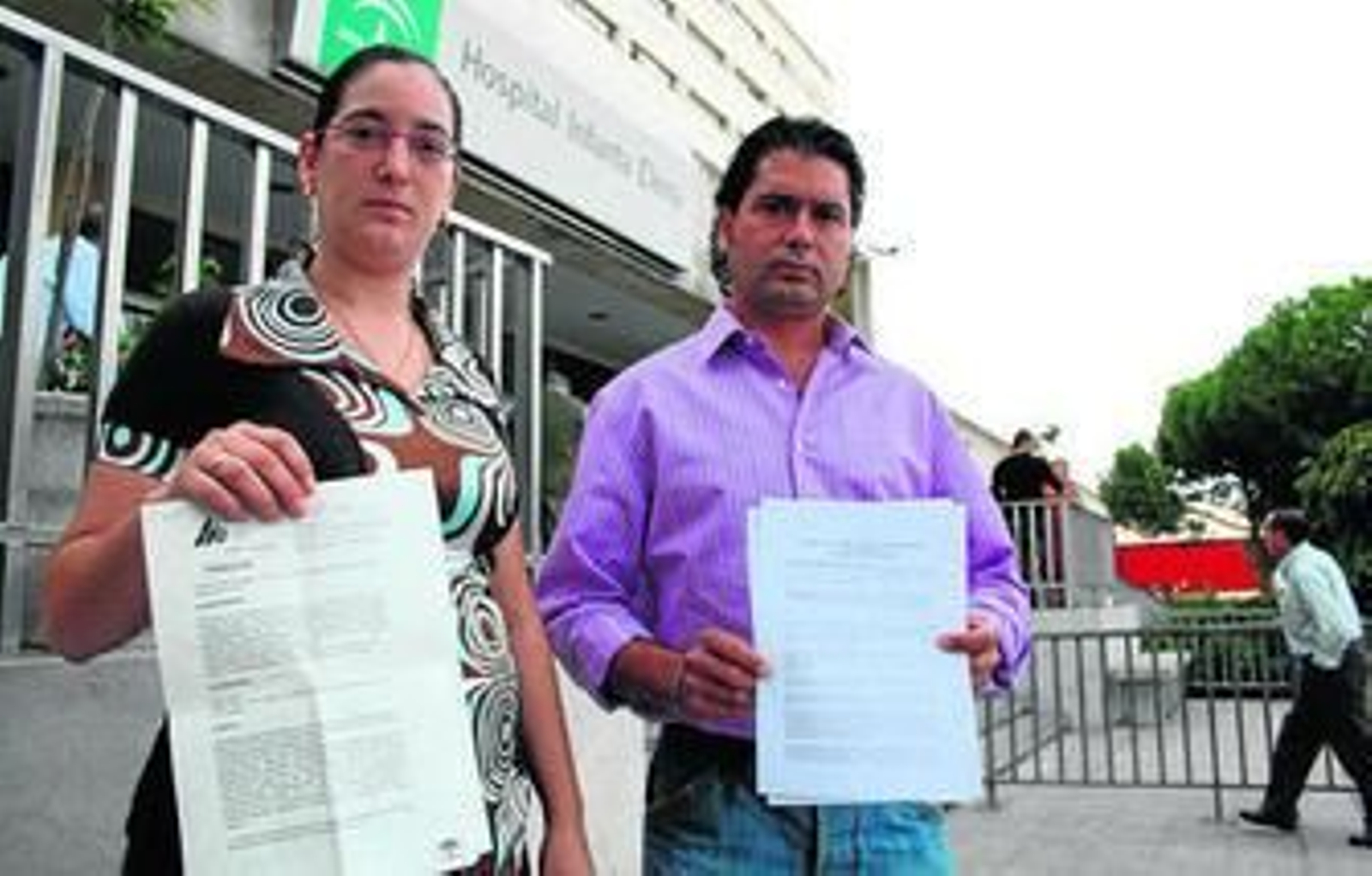 Sandra Lagares y Manuel Pérez ante el Infanta Elena, esgrimiento la reclamación que en su día pusieron al SAS.