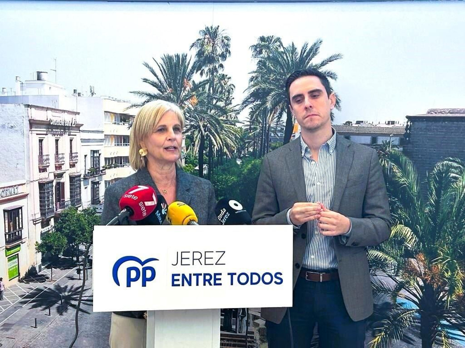 María José García-Pelayo, este martes en rueda de prensa junto a Jaime Espinar.