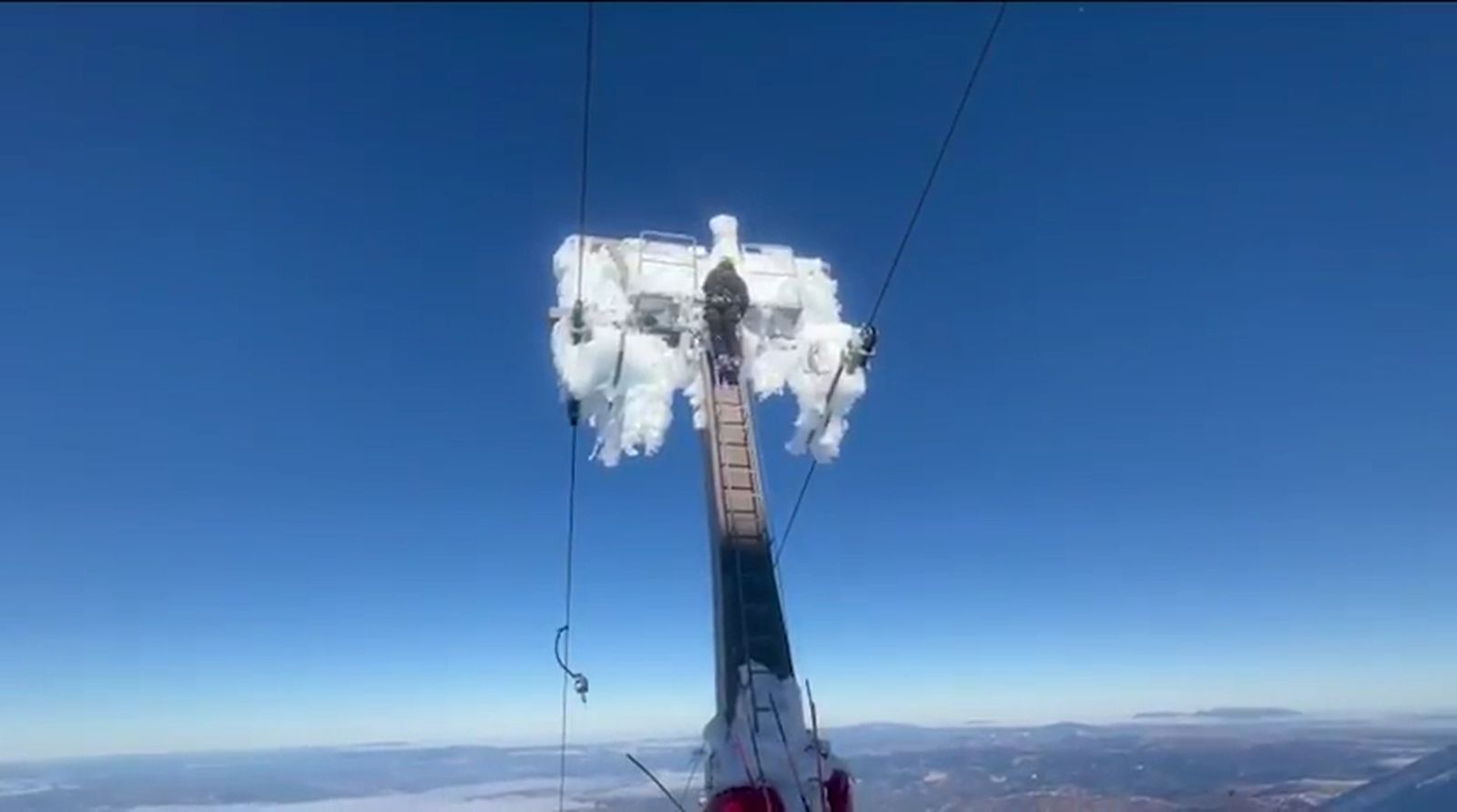 Sierra Nevada desbloquea el telesquí Zayas