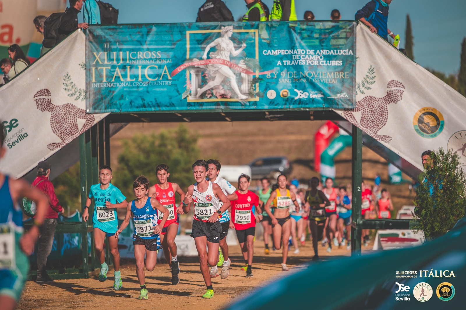 Búscate en las fotos del Cross de Itálica 2025 | 7