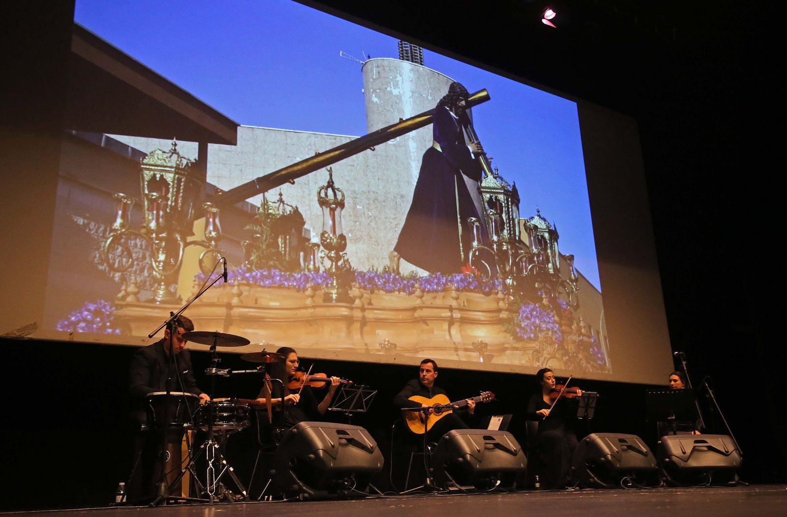 Fotos del espectáculo  'Esencia de Pasión' en La Línea