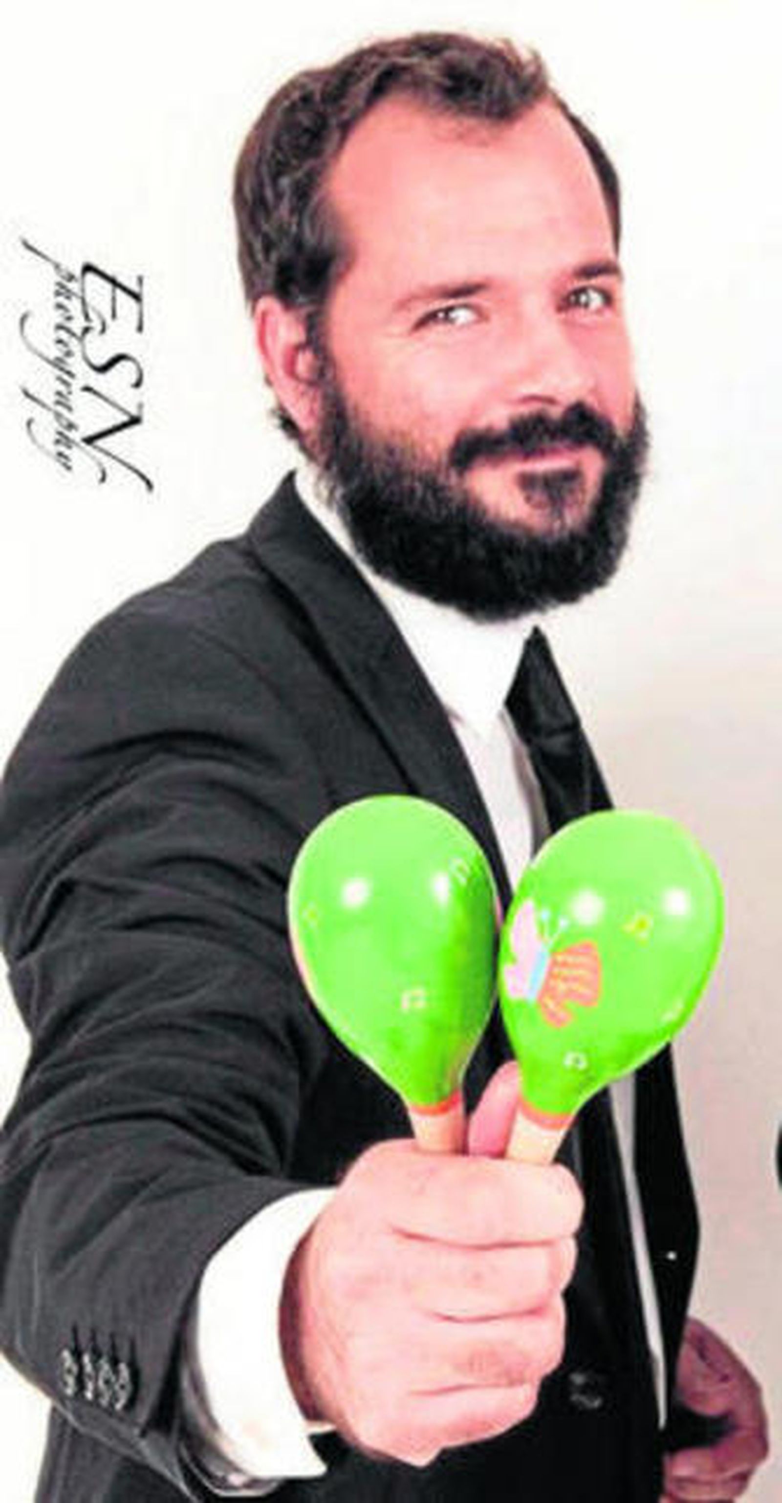 "Aprovechemos que aún es gratis reírse, ahora más que nunca""