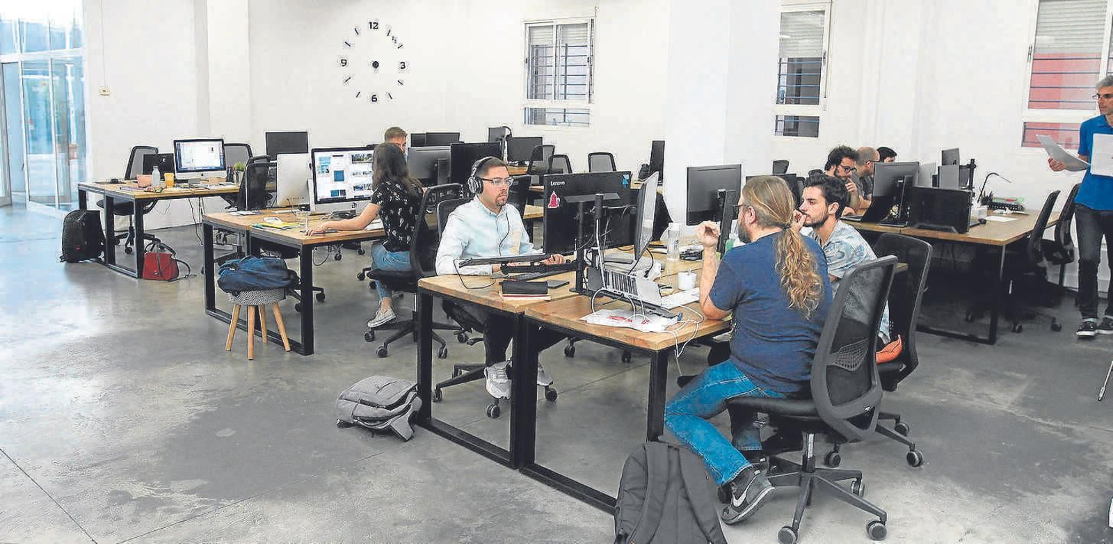 Sede de la empresa tecnológica sevillana Z1, cuya producción se vende íntegramente en el mercado americano.