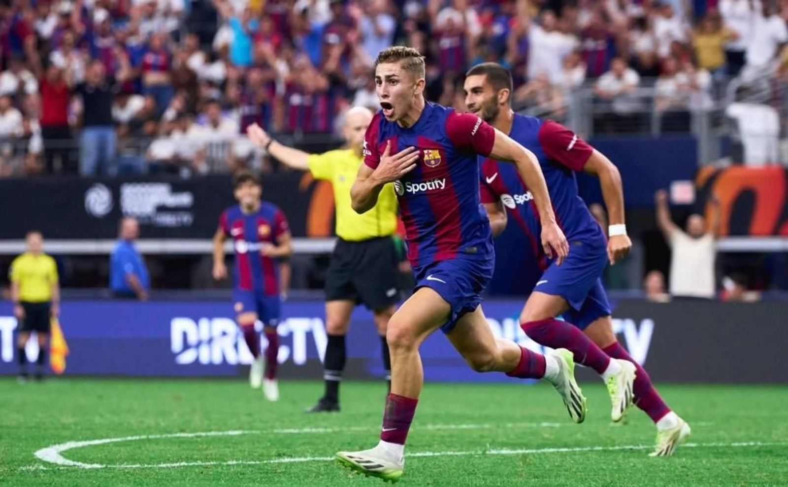 Fermín López celebra su gol en El Clásico.