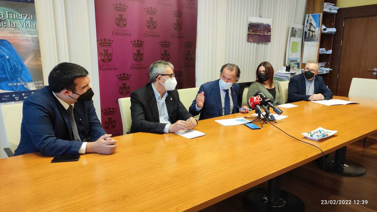 Acto de presentación del programa conmemorativo del nacimiento de Rosalía Robles, celebrado este miércoles en Alcaldía.