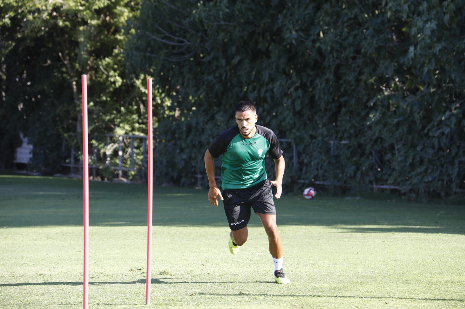 El primer entrenamiento de Recio con el Córdoba CF, en imágenes