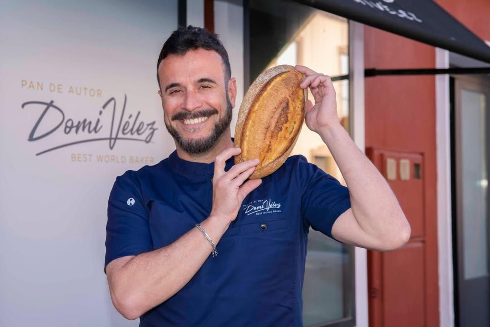 Domi Vélez abre una nueva panadería en Sevilla