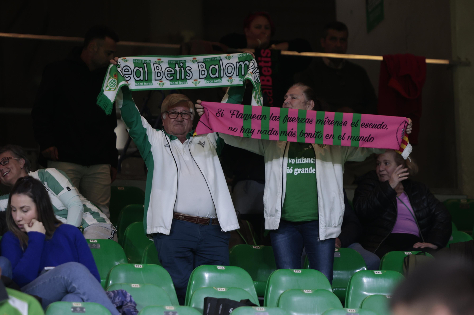 Búscate en las gradas del Villamarín