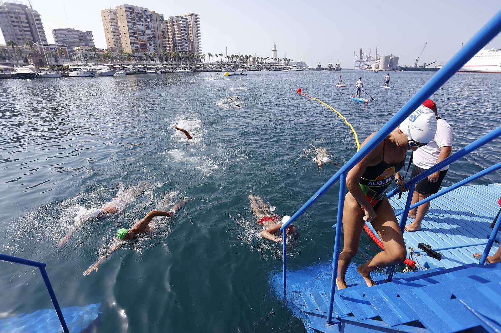 Fotos de la 60ª Travesía a Nado del Puerto de Málaga