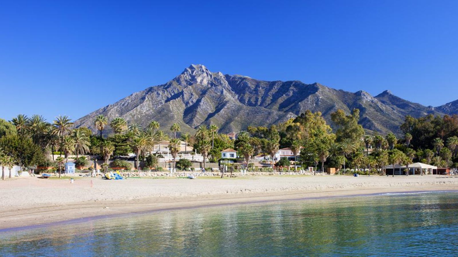 La playa de Los Monteros.