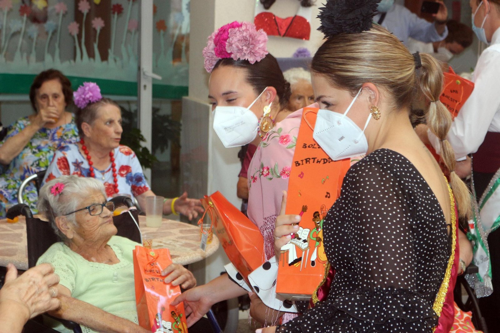 'Feria de Primavera' en la Residencia Vedruna de Puerto Real