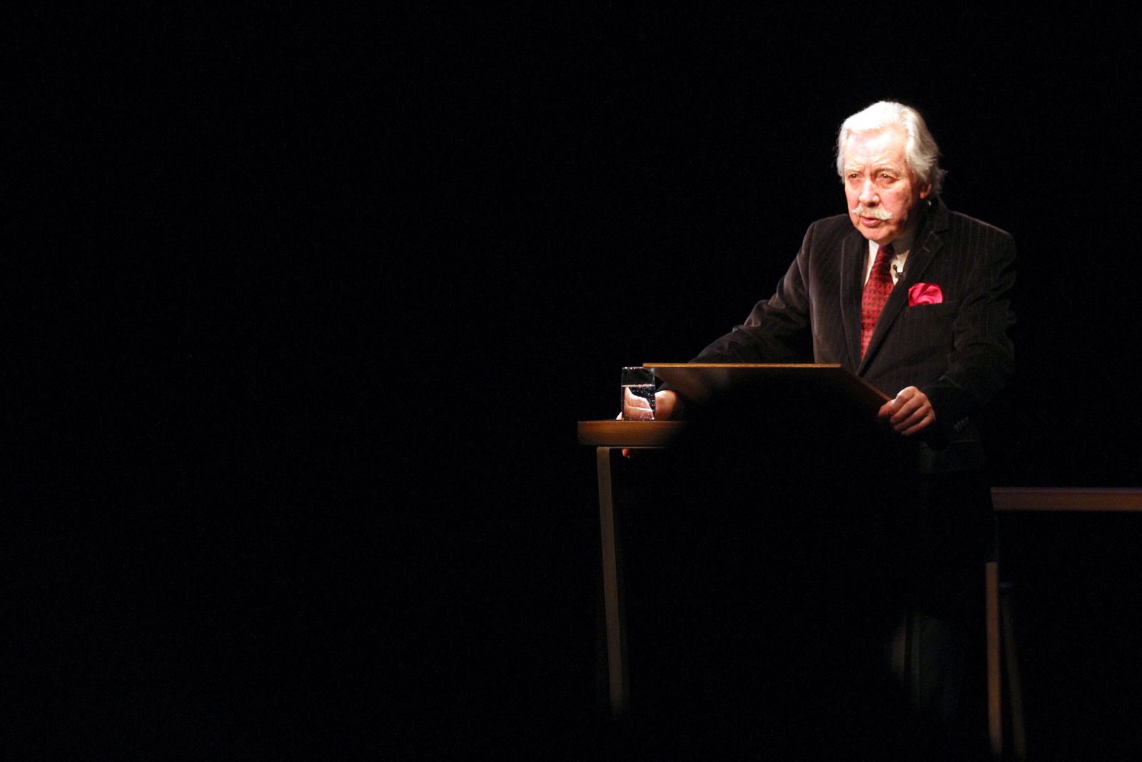 Inauguración del ciclo 'La lengua viaja a América', enmarcado en el 525 Aniversario del Encuentro entre dos Mundos