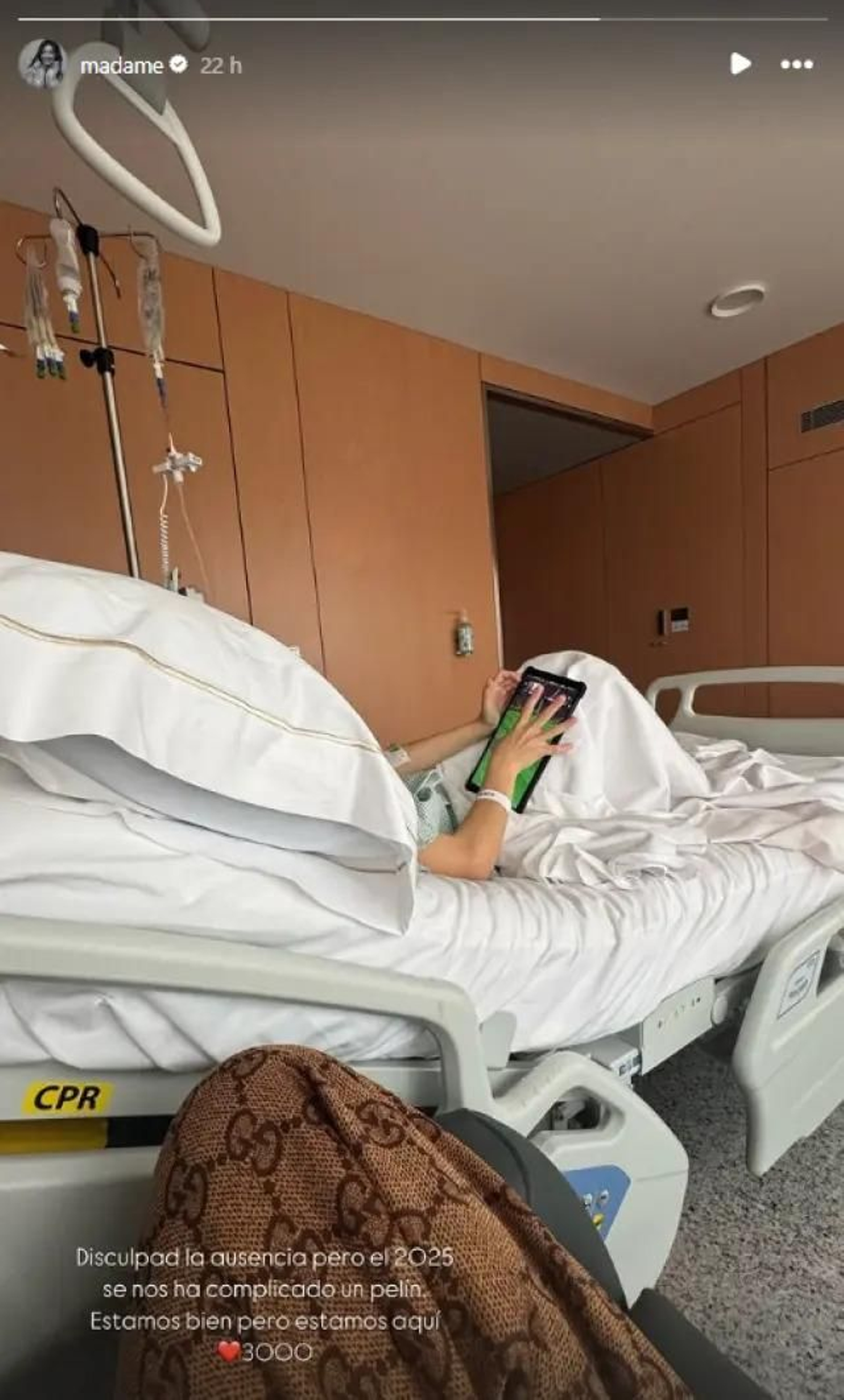 Romero, el hijo de Madame de Rosa, sigue ingresado en la Clínica Universitaria de Navarra.