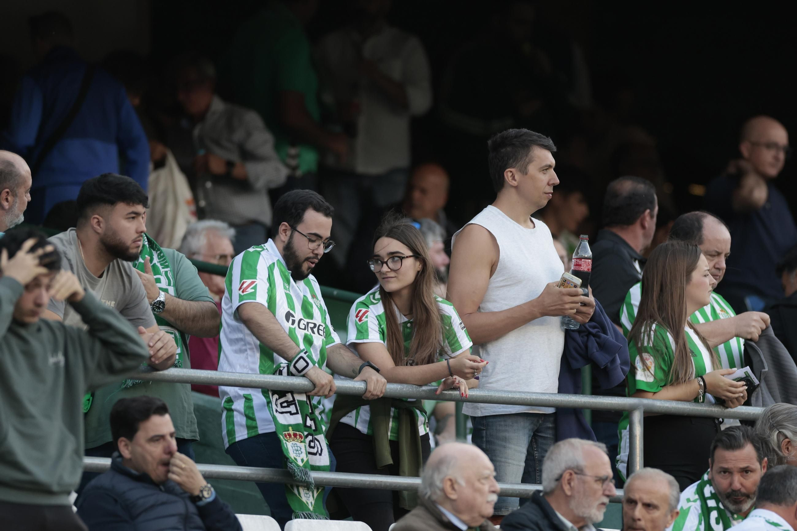 Búscate en las fotos del Betis - Osasuna